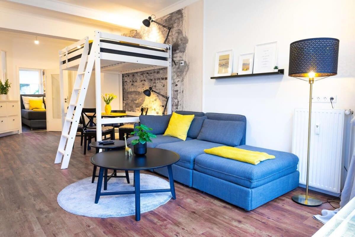 Shabby Chic Apartment In Ideal Location Хамбург Екстериор снимка