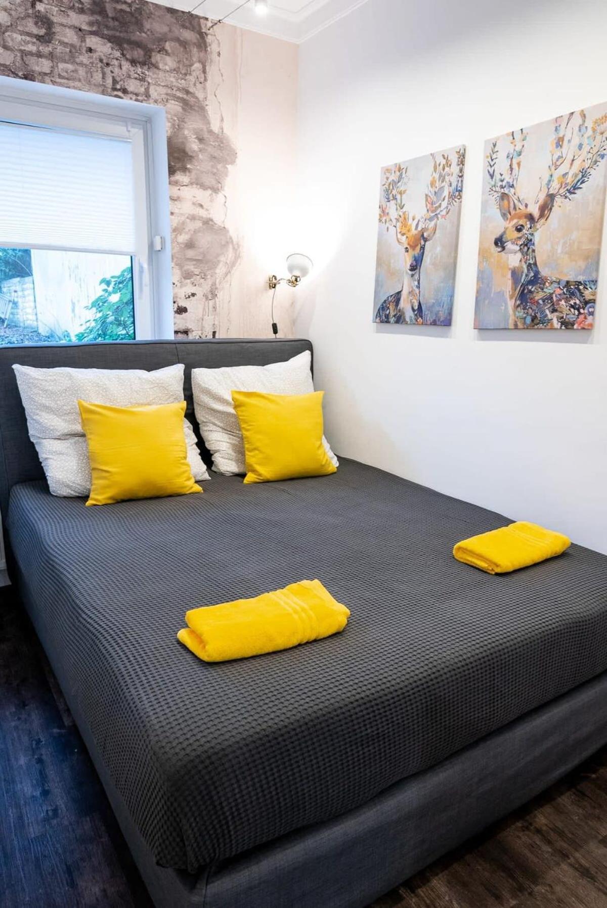 Shabby Chic Apartment In Ideal Location Хамбург Екстериор снимка