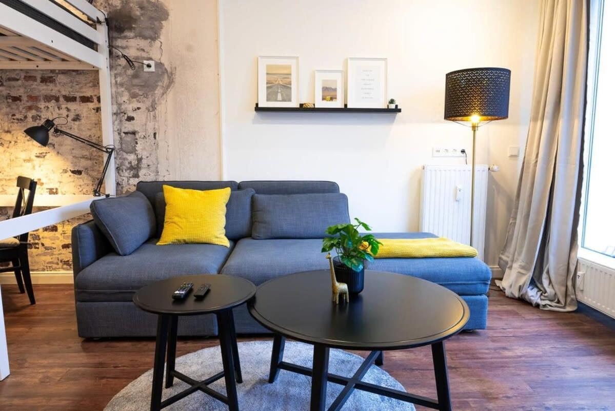 Shabby Chic Apartment In Ideal Location Хамбург Екстериор снимка